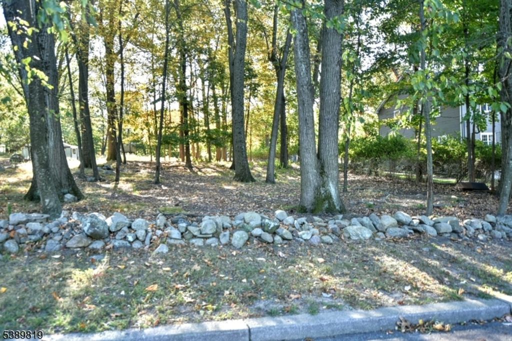 492 Manchester Ave, North Haledon Boro, NJ 07508 — photo 2