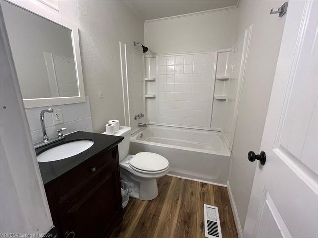 4609 Clarendon Avenue, Fort Smith, AR 72904