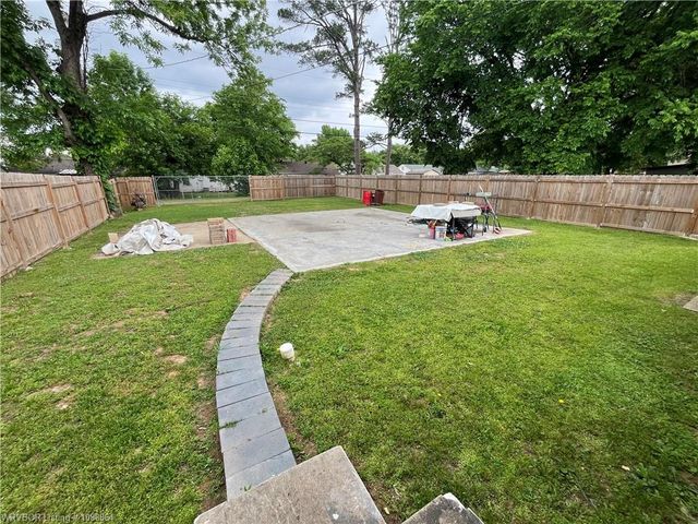 4609 Clarendon Avenue, Fort Smith, AR 72904