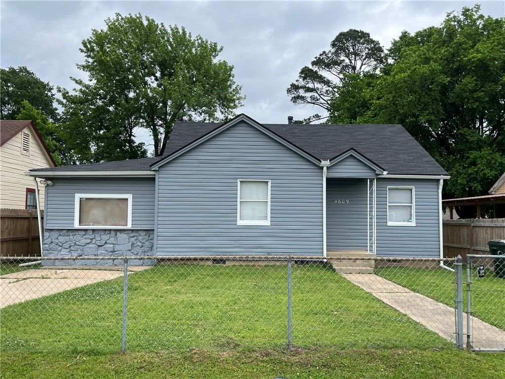 4609 Clarendon Avenue, Fort Smith, AR 72904
