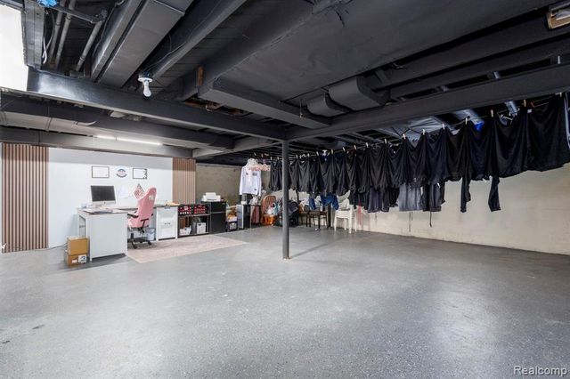 19700 Goddard Street, Detroit, MI 48234