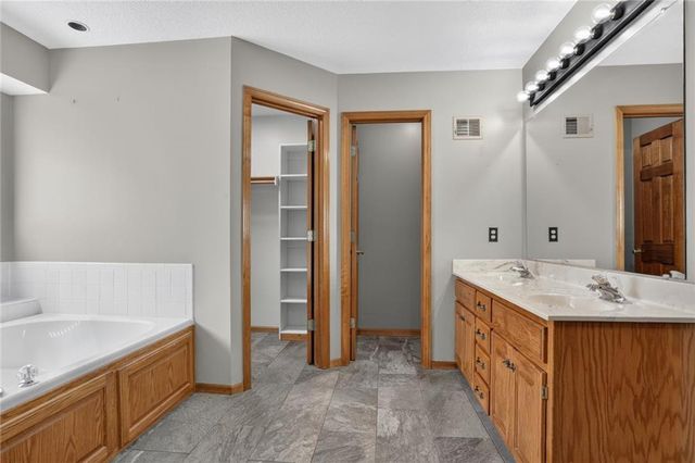 17618 S Emerald View Drive, Raymore, MO 64083
