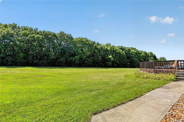 17618 S Emerald View Drive, Raymore, MO 64083