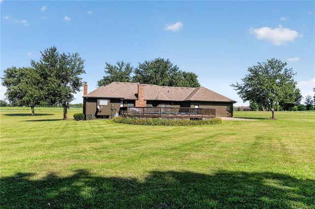 17618 S Emerald View Drive, Raymore, MO 64083