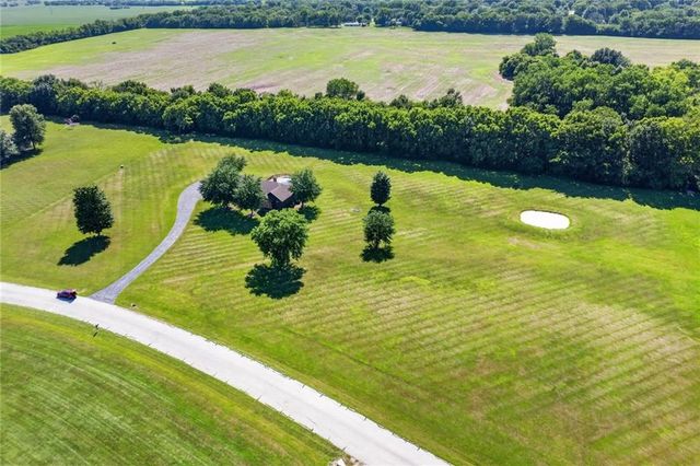 17618 S Emerald View Drive, Raymore, MO 64083