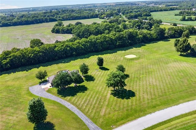 17618 S Emerald View Drive, Raymore, MO 64083