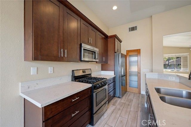 13608 Abington, Corona, CA 92883