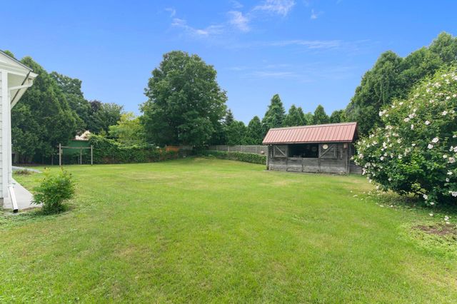 30 Lexington Avenue, Brattleboro, VT 05301