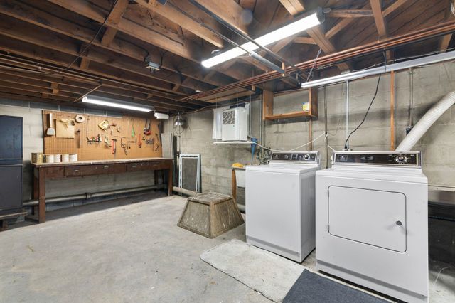 30 Lexington Avenue, Brattleboro, VT 05301