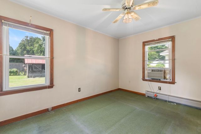 30 Lexington Avenue, Brattleboro, VT 05301