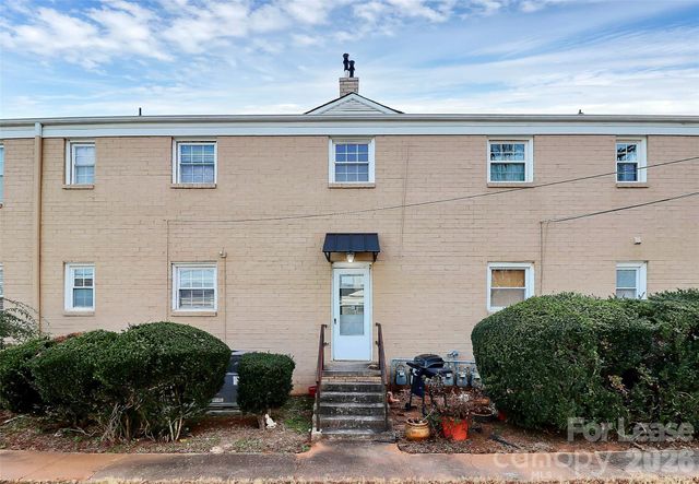 540 Wakefield Drive B, Charlotte, NC 28209