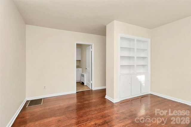 540 Wakefield Drive B, Charlotte, NC 28209