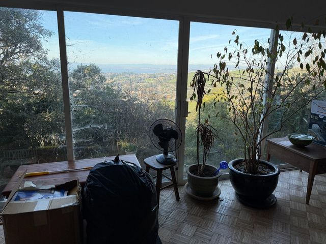 6078 Skyline Drive, El Sobrante, CA 94803