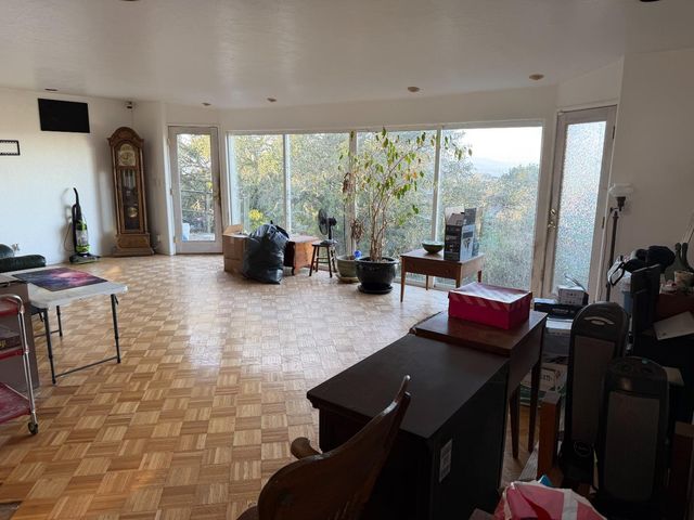 6078 Skyline Drive, El Sobrante, CA 94803