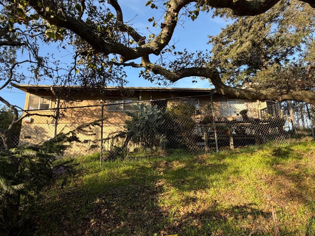 6078 Skyline Drive, El Sobrante, CA 94803