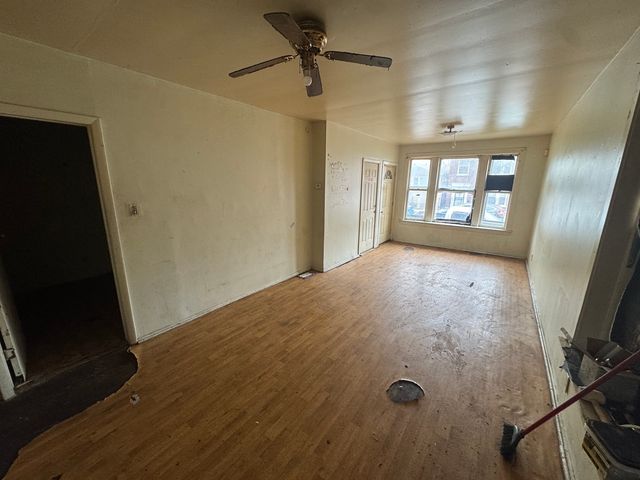 940 N Hamlin Avenue, Chicago, IL 60651