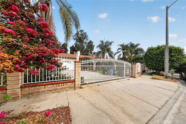 12817 Mineola Street, Arleta, CA 91331