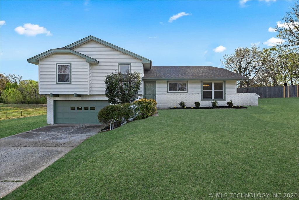 8421 Gary Drive, Sapulpa, OK 74131