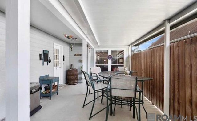 15588 Springwood Ave, Baton Rouge, LA 70817