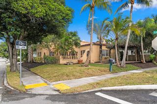 735 Colonial Road, West Palm Beach, FL 33405
