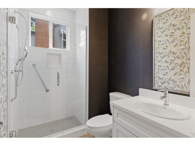 2614 Ne 32ND Pl, Portland, OR 97212