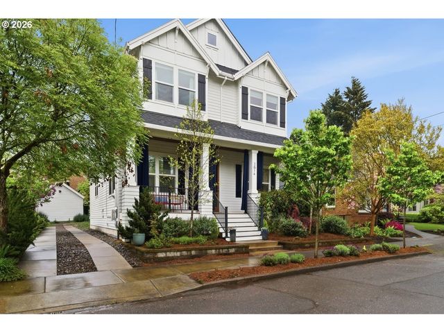 2614 Ne 32ND Pl, Portland, OR 97212