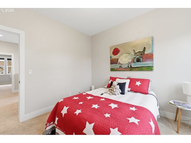 2614 Ne 32ND Pl, Portland, OR 97212