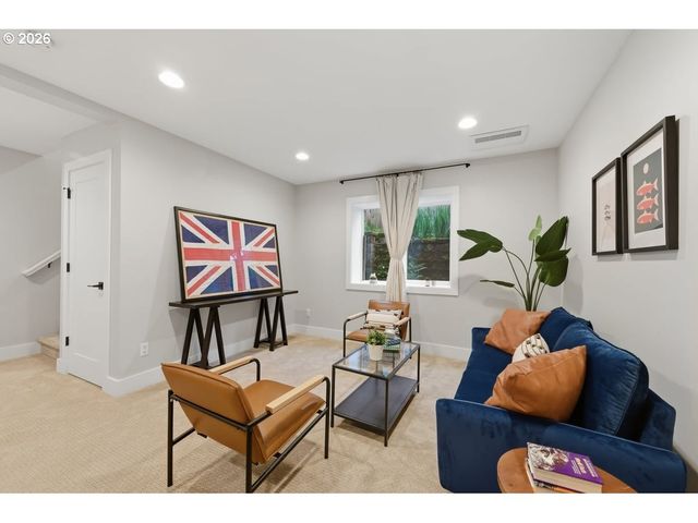 2614 Ne 32ND Pl, Portland, OR 97212