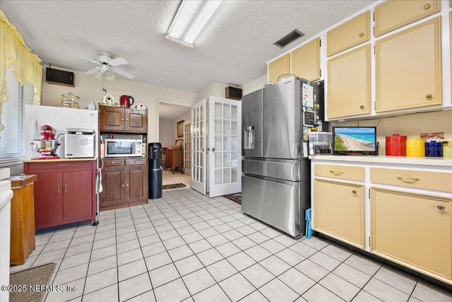 4324 CHARLESTON Lane, Jacksonville, FL 32210