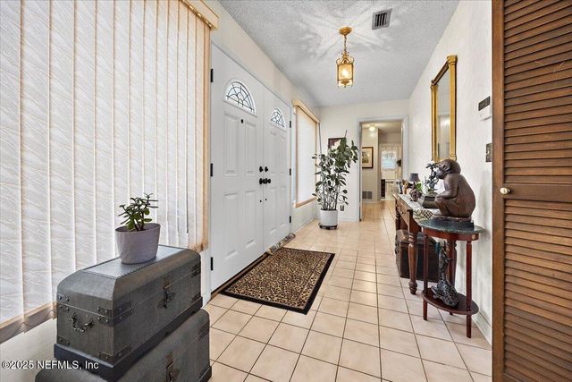 4324 CHARLESTON Lane, Jacksonville, FL 32210