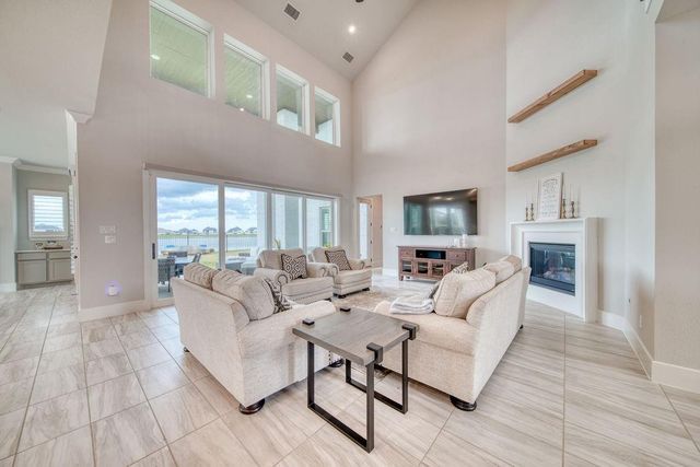 1783 Lake Crest Lane, Friendswood, TX 77546