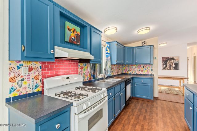 17690 W Lickskillet Lane, Marana, AZ 85653
