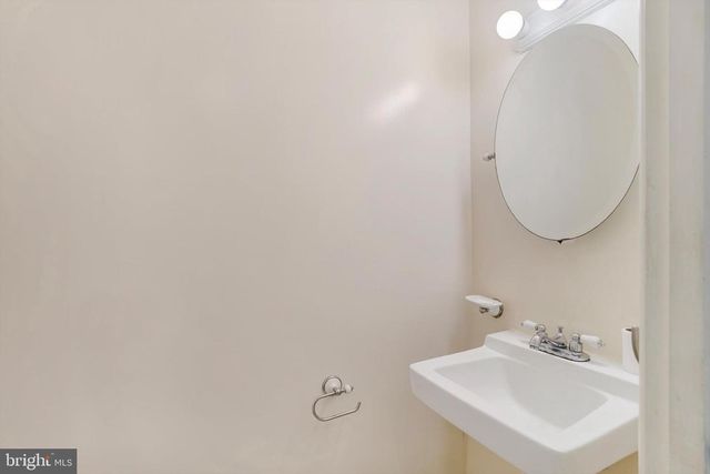 17413 HOSKINSON RD, Poolesville, MD 20837