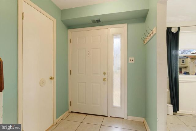 17413 HOSKINSON RD, Poolesville, MD 20837