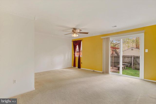 17413 HOSKINSON RD, Poolesville, MD 20837