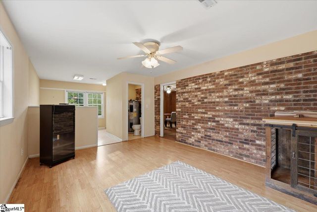 449 Liberty Highway, Liberty, SC 29657