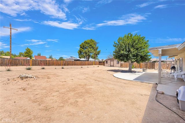 14204 Crow Road, Apple Valley, CA 92307