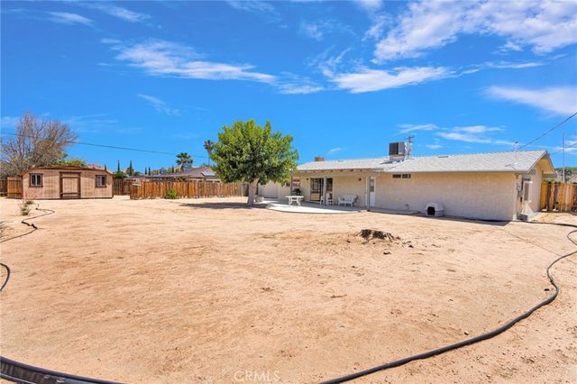 14204 Crow Road, Apple Valley, CA 92307