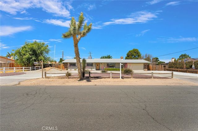 14204 Crow Road, Apple Valley, CA 92307