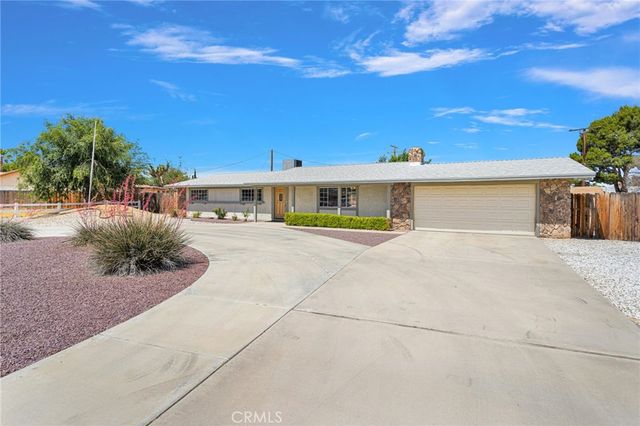 14204 Crow Road, Apple Valley, CA 92307