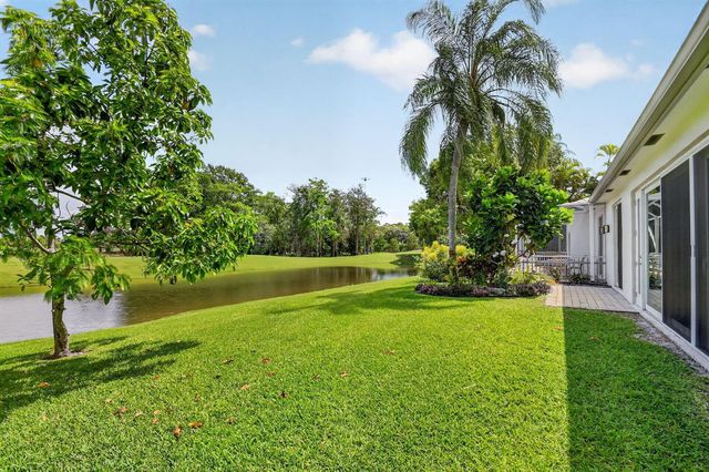 4634 Carlton Golf Drive, Lake Worth, FL 33449
