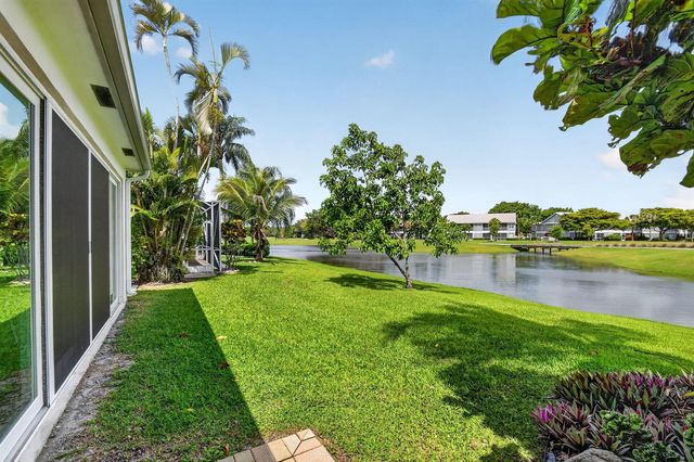 4634 Carlton Golf Drive, Lake Worth, FL 33449