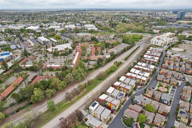 785 Gallium Ct, West Sacramento, CA 95691