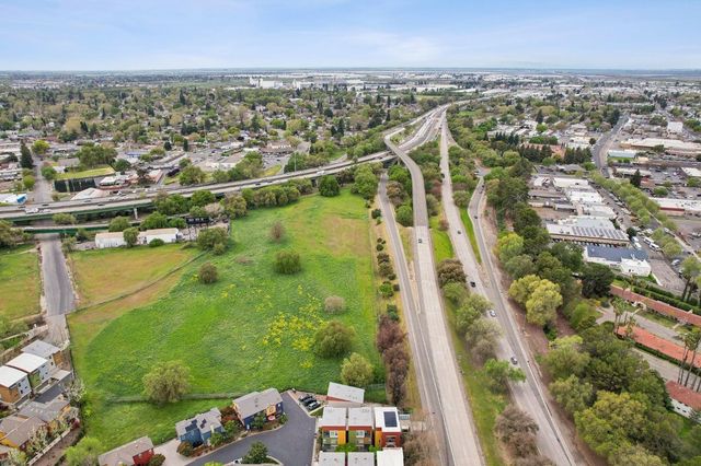 785 Gallium Ct, West Sacramento, CA 95691