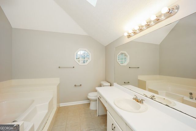 10 General Longstreet Line, Newnan, GA 30265