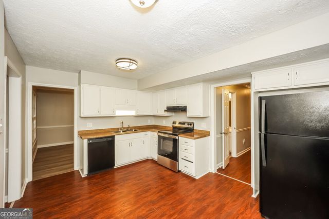 10 General Longstreet Line, Newnan, GA 30265