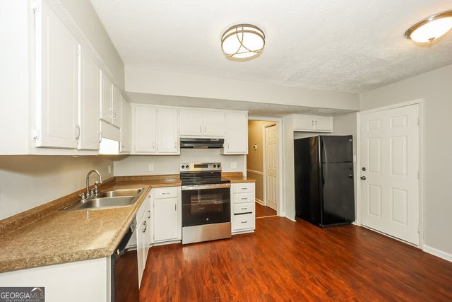 10 General Longstreet Line, Newnan, GA 30265