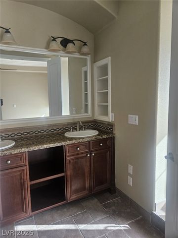 32 Via Vasari 102, Henderson, NV 89011