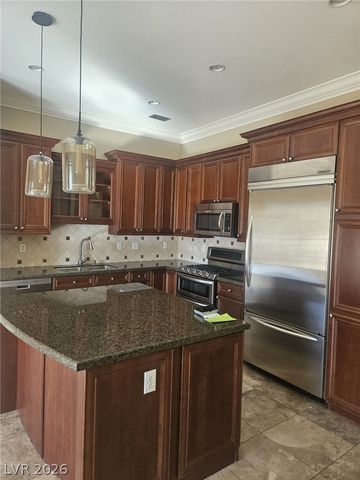 32 Via Vasari 102, Henderson, NV 89011