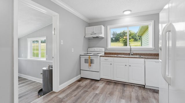 840 Crawford Ln, Belvidere, TN 37306